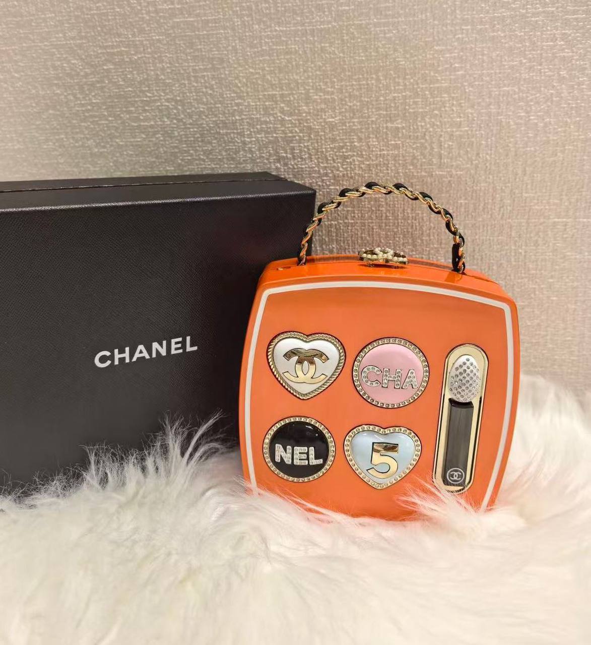 CHANEL

 COPY ONE 

WITH BOX 
🎁🎁🎁

220 dhs✅

Zain39
♥️♥️♥️