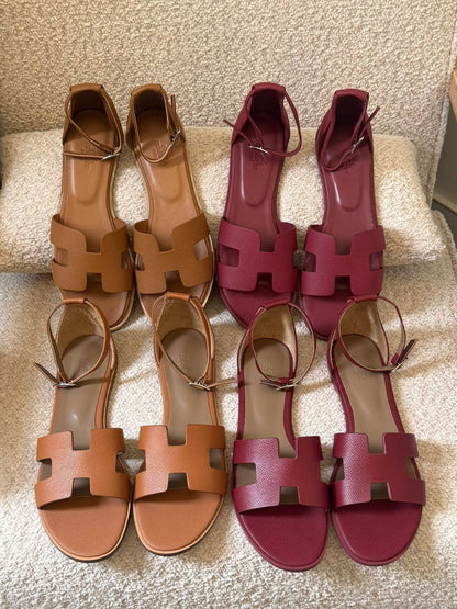 Hermes

𝐒𝐢𝐳𝐞𝐬: 𝟑𝟔 — 𝟒𝟏

430 dhs🇦🇪🇦🇪
Zain298
♥️♥️♥️