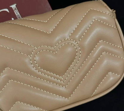 Gucci
with box
🎁🎁🎁

85 dhs🪙💕

Zain07
♥️♥️♥️