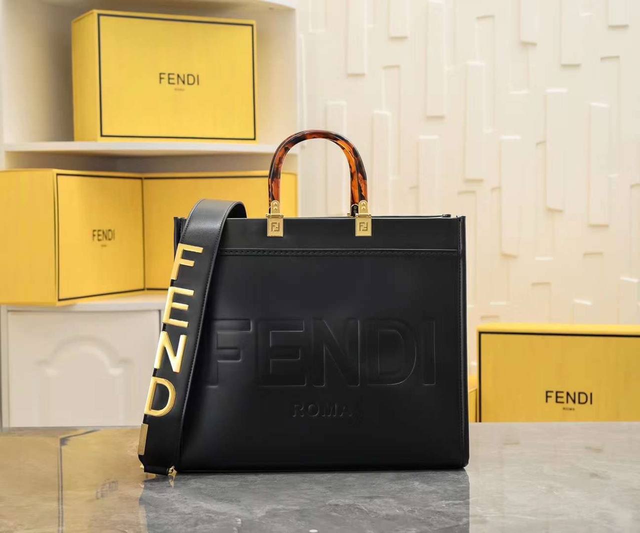 Fendi
Master 
For Price 👇 WTSP Text Zain 0568585901

Zain142
♥️♥️♥️