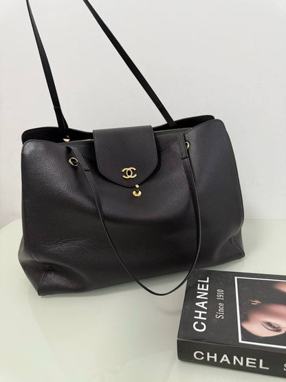 Chanel
Master✅✅
36cm 350 dhs🇦🇪🇦🇪
45cm 410 dhs🇦🇪🇦🇪

Zain153
♥️♥️♥️