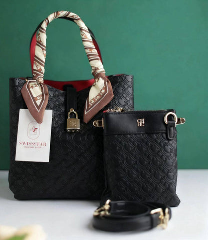 CH
100 dhs✅
size：22cm 
Good-quality 


with box
🎁🎁🎁

Zain35
♥️♥️♥️