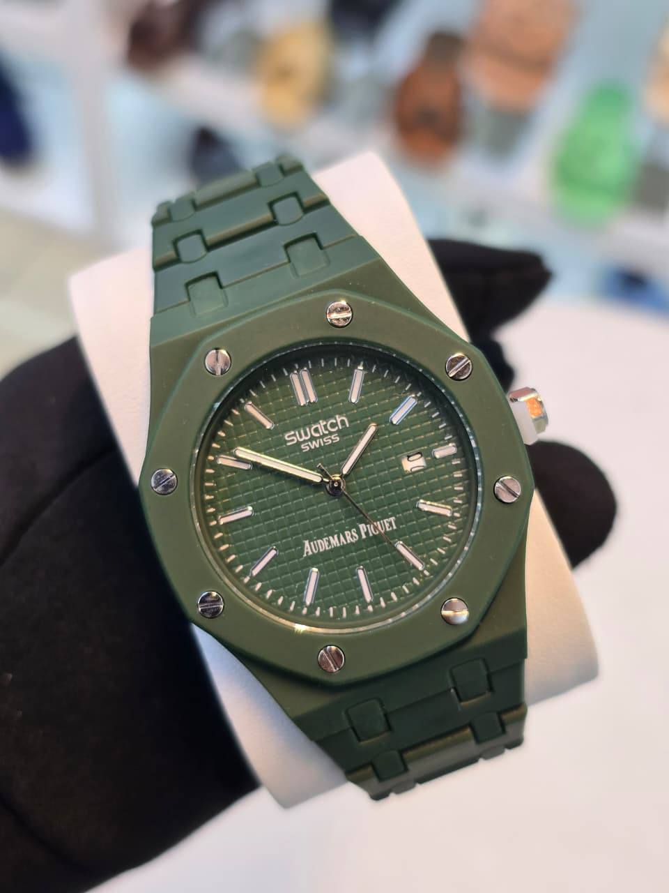 Swatch
50 dhs🇦🇪🇦🇪

Zain29
♥️♥️♥️