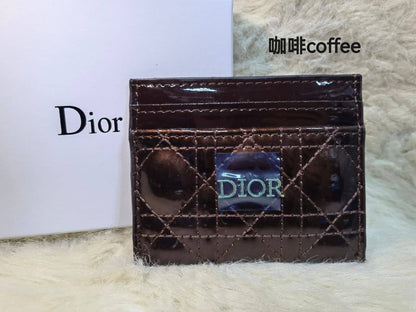 Card Holder
30 dhs🪙💕

with box
🎁🎁🎁

Zain136
♥️♥️♥️