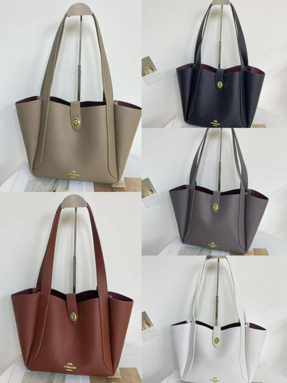Coach
90 dhs🪙🌨️
Size     43×26×23cm

Zain04
♥️♥️♥️