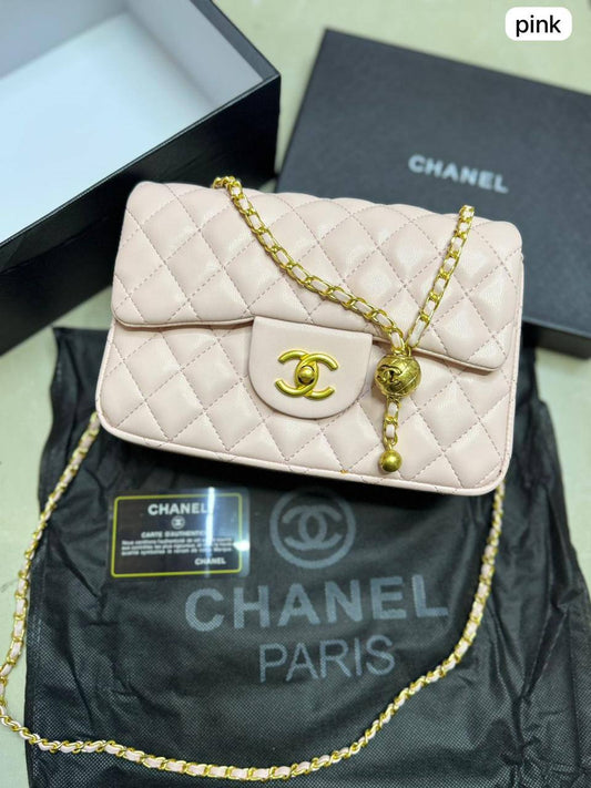 🌷 Chanel CF
1⃣️ First quality +🎁
Size : 22 * 16  cm
85 dhs✅
with box🎁

Zain115
♥️♥️♥️
