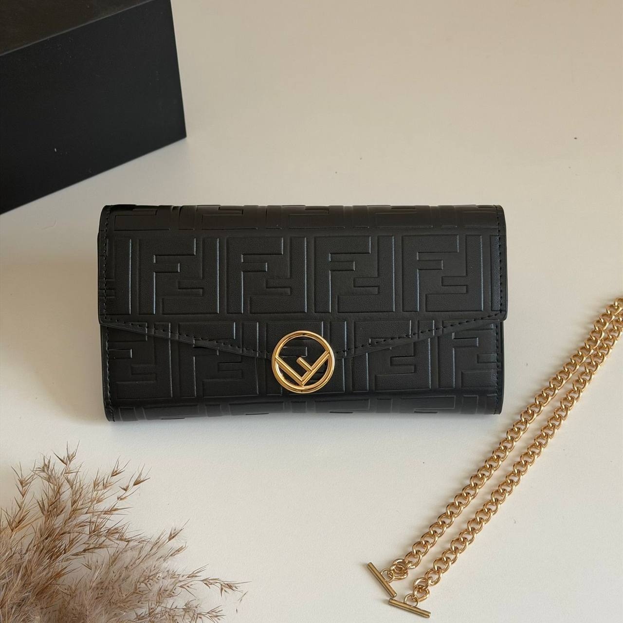 Fendi - Gucci
Master
160 dhs✅

Zain134
♥️♥️♥️