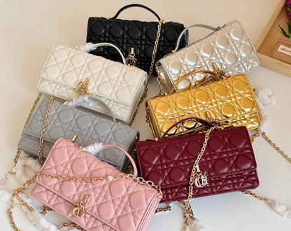Dior

260 dhs🇦🇪🇦🇪

Zain134
♥️♥️♥️