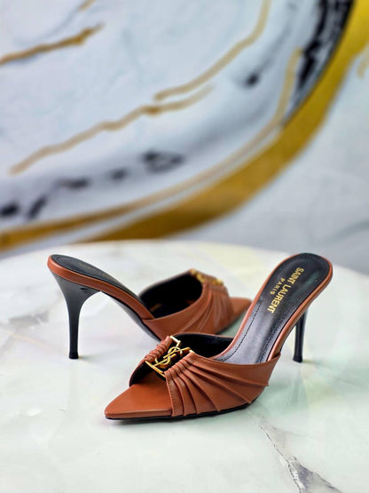YSL
Super *AAA* *+* Quality 💯 
With original packing🎁🎁
SIZE:36and41
Available now
400 dhs💓

Zain309
♥️♥️♥️