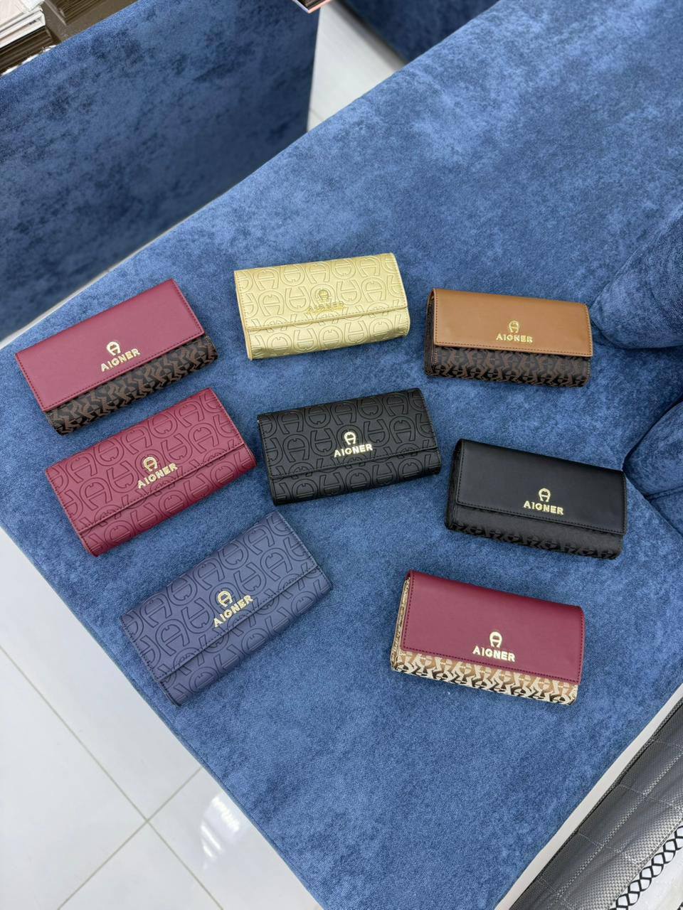 DIOR 
High Quality
NEW CAME  

WITH BOX  
🎁🎁🎁

180 dhs🪙

Zain39
♥️♥️♥️