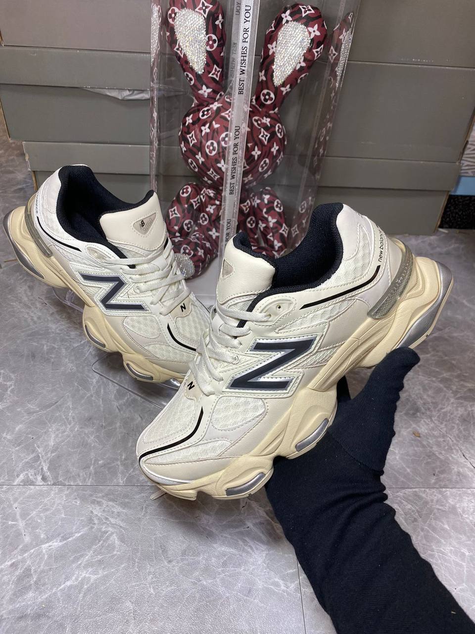 New Balance 9060
Pink 36-41
Other color 36-45
On Discount Now 🤩
210 dhs🇦🇪🇦🇪

Zain242
♥️♥️♥️