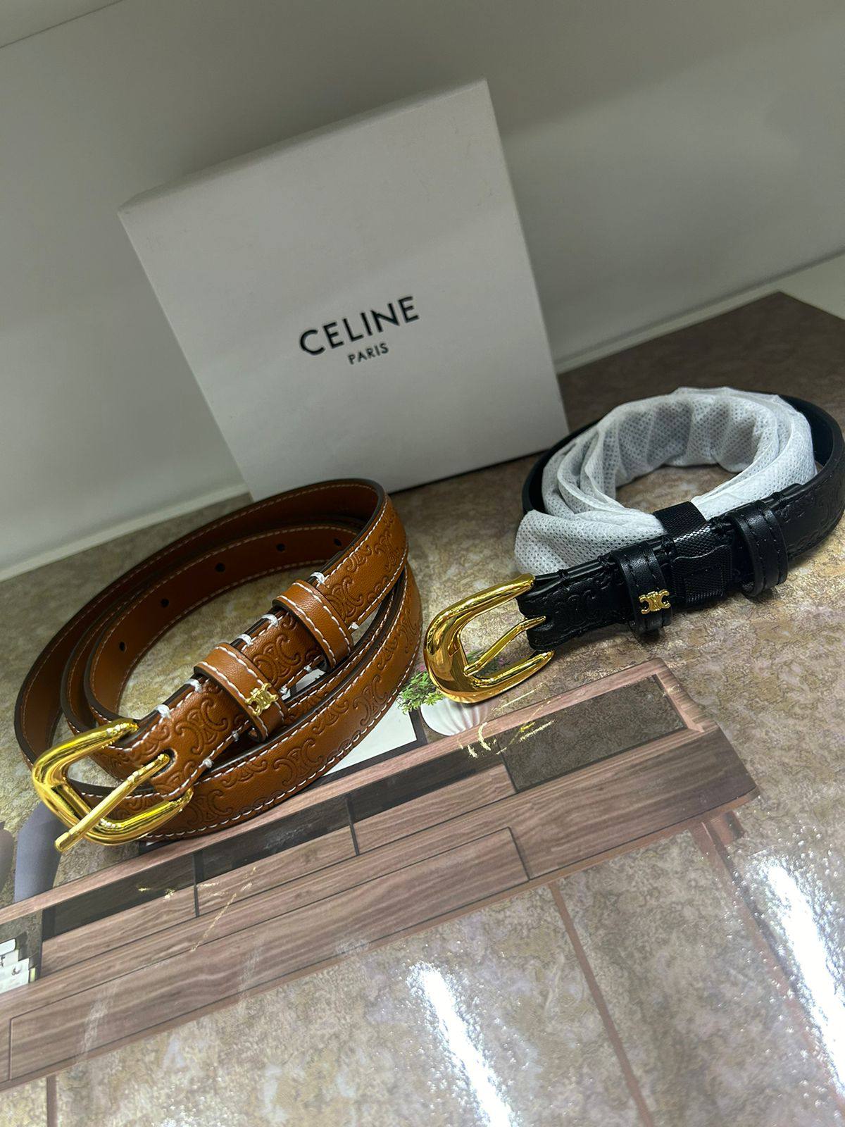 Belts
Leather
60 dhs🪙🌨️

Zain190
♥️♥️♥️