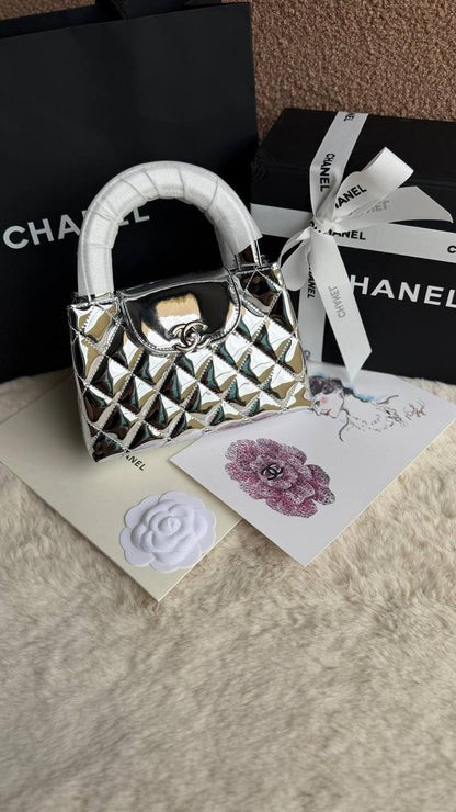✨New Chanel Kelly 🌈✨
Size : 19 Cm 
With original Packing 🎁
Vip 🔝
For Price 👇 WTSP Text Zain 0568585901

Zain280
♥️♥️♥️