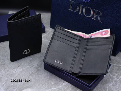 DIOR MENS WALLET MASTER QUALITY

90 dhs🪙🌨️

Zain58
♥️♥️♥️
