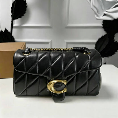 CHANEL 
HIGH QUALITY  
WITH  BOX  
130 dhs💓

Zain295
♥️♥️♥️