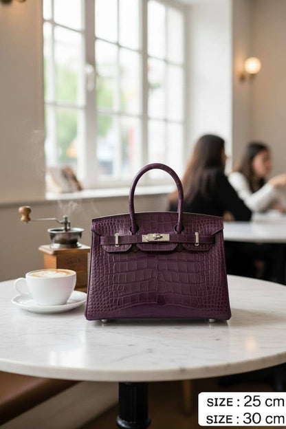 HERMES ʙɪʀᴋɪɴs
ɢʟᴏssʏ ᴄʀᴏᴄᴏᴅɪʟᴇ ʟᴇᴀᴛʜᴇʀ
sɪʟᴠᴇʀ ʜᴀʀᴅᴡᴀʀᴇ

sɪᴢᴇ 25 cm PRICE: *115 ᴅʜs* 

sɪᴢᴇ 30 cm PRICE: *120 ᴅʜs* 

Zain31
♥️♥️♥️