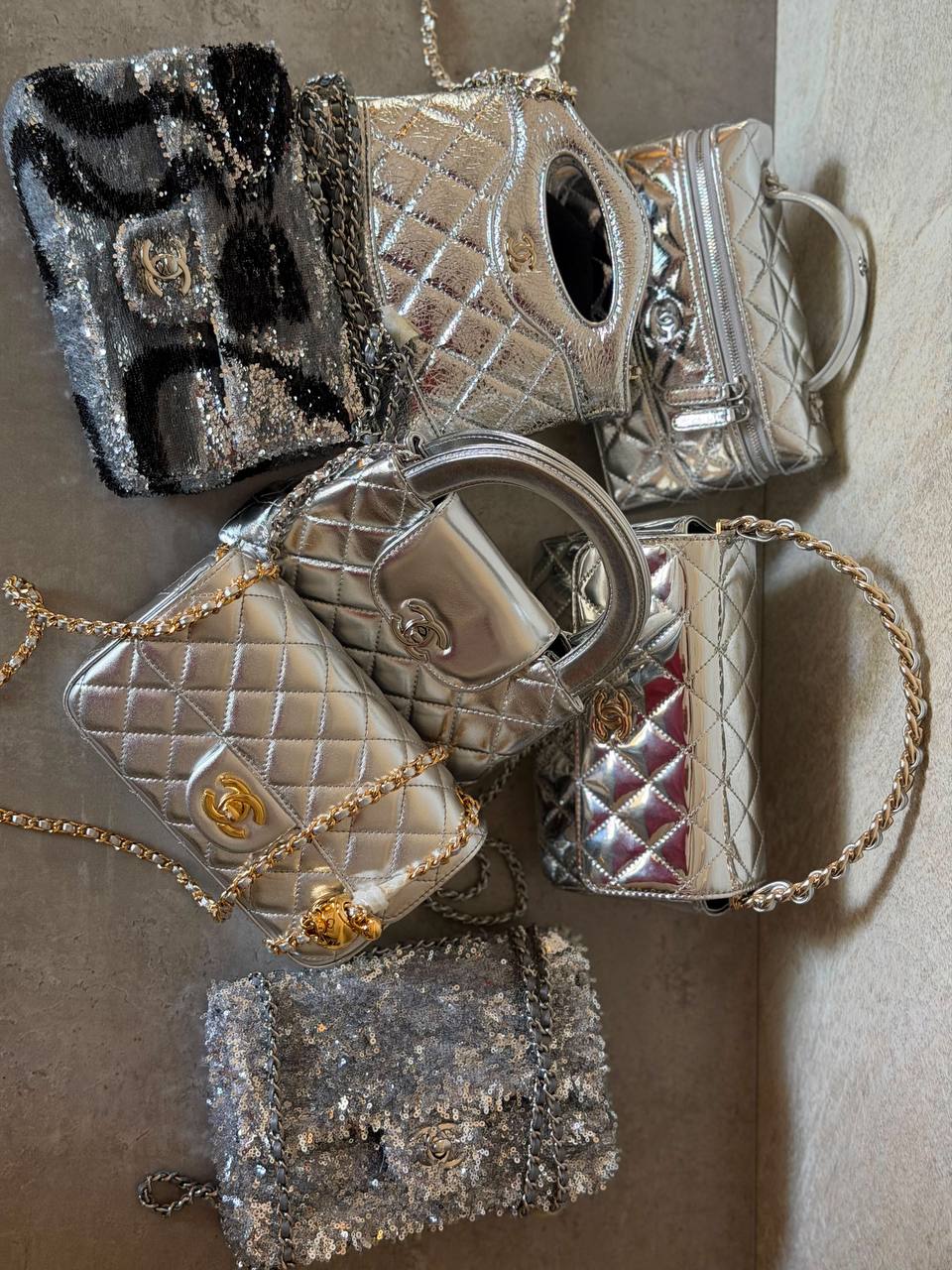𝐂𝐡𝐚𝐧𝐞𝐥 𝐈𝐧 𝐒𝐢𝐥𝐯𝐞𝐫
𝐂𝐡𝐚𝐧𝐞𝐥 𝐈𝐧 𝐆𝐨𝐥𝐝

For Price 👇 WhatsApp✅
0568585901 
0507557372
0552275751 Owner Zain 👌

ZainETAG 4
♥️♥️♥️