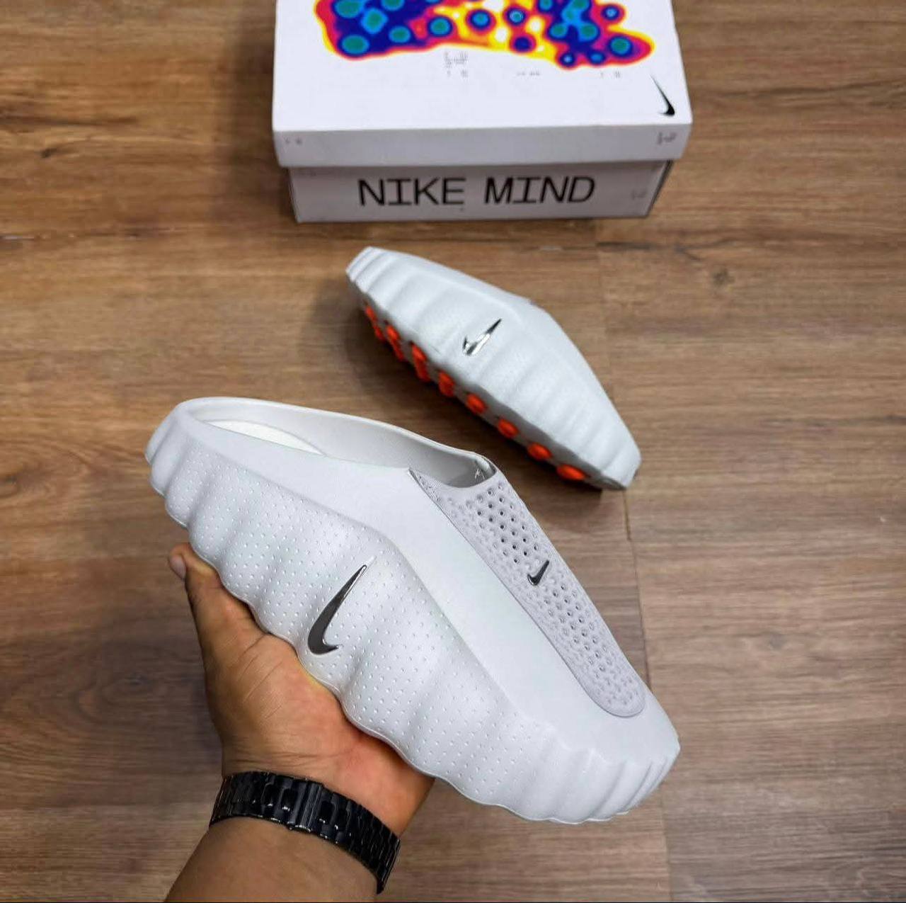 Nike
36 to 45
130 dhs✅

Zain79
♥️♥️♥️