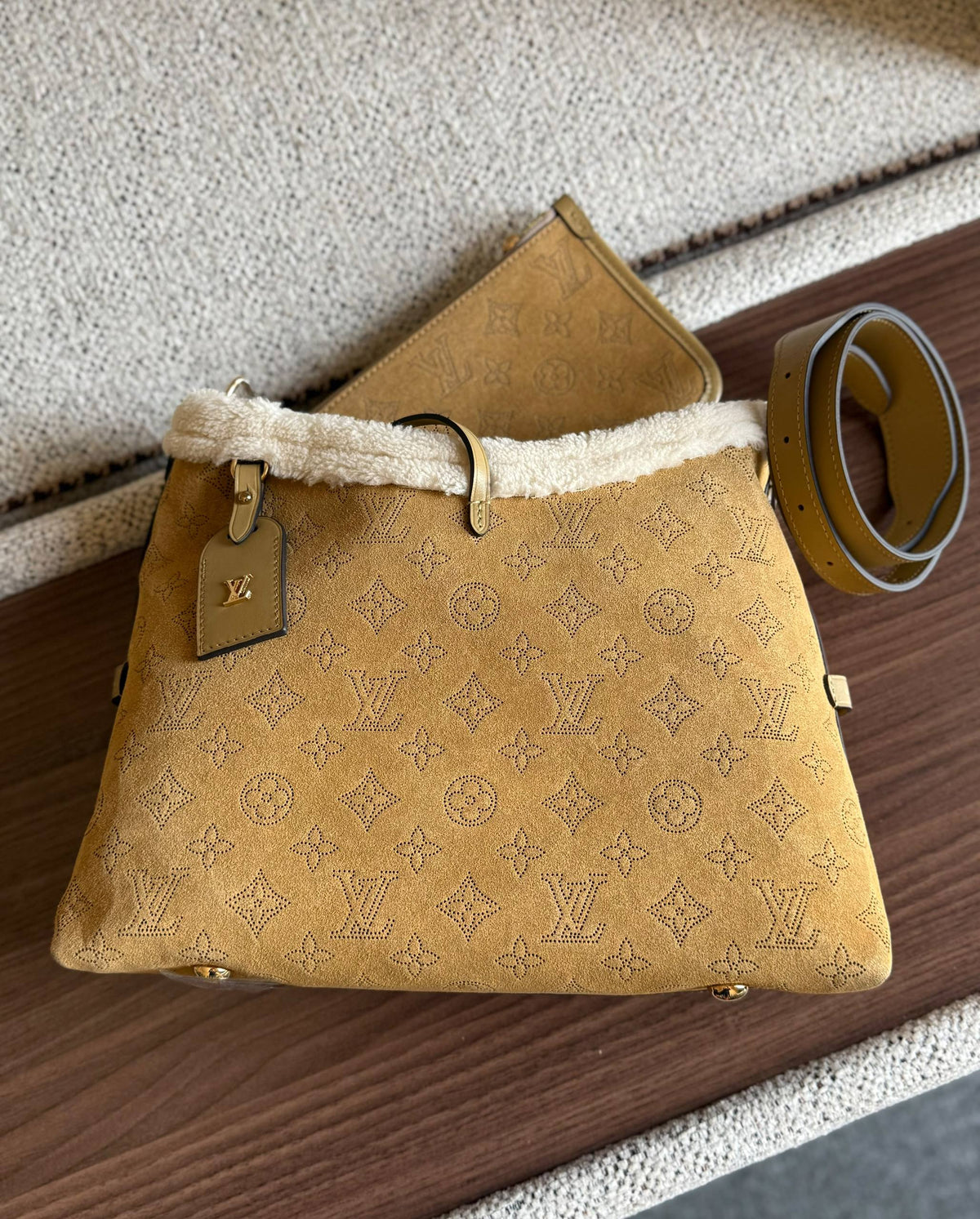 LV

For Price 👇 WhatsApp✅
0568585901 
0507557372
0552275751 Owner Zain 👌
Zain246
♥️♥️♥️