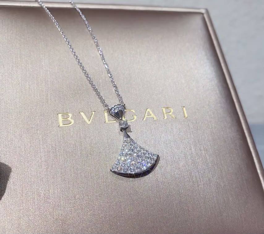 BVLGARI
Full set 
Master
With normal box🎁
125 dhs🇦🇪🇦🇪

With master box 🎁
175 dhs🇦🇪🇦🇪


Zain263
♥️♥️♥️