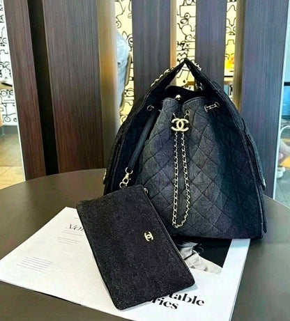 CHANEL 
COPY ONE 
BIG SIZE 
230 dhs🇦🇪🇦🇪

Zain295
♥️♥️♥️