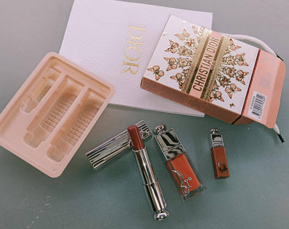 3in1 Christian 

dior set 
60 dhs🇦🇪🇦🇪

Zain01
♥️♥️♥️