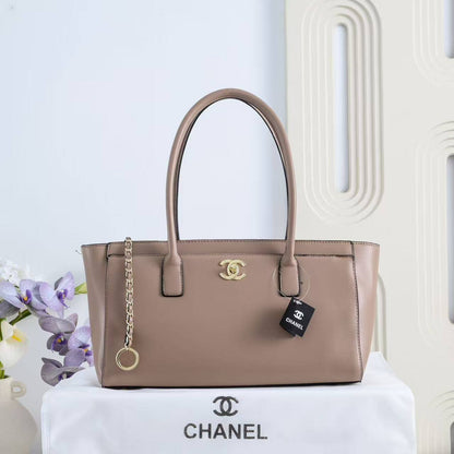 Chanel

105 dhs🇦🇪🇦🇪

size 35×13×20cm

Zain42
♥️♥️♥️
