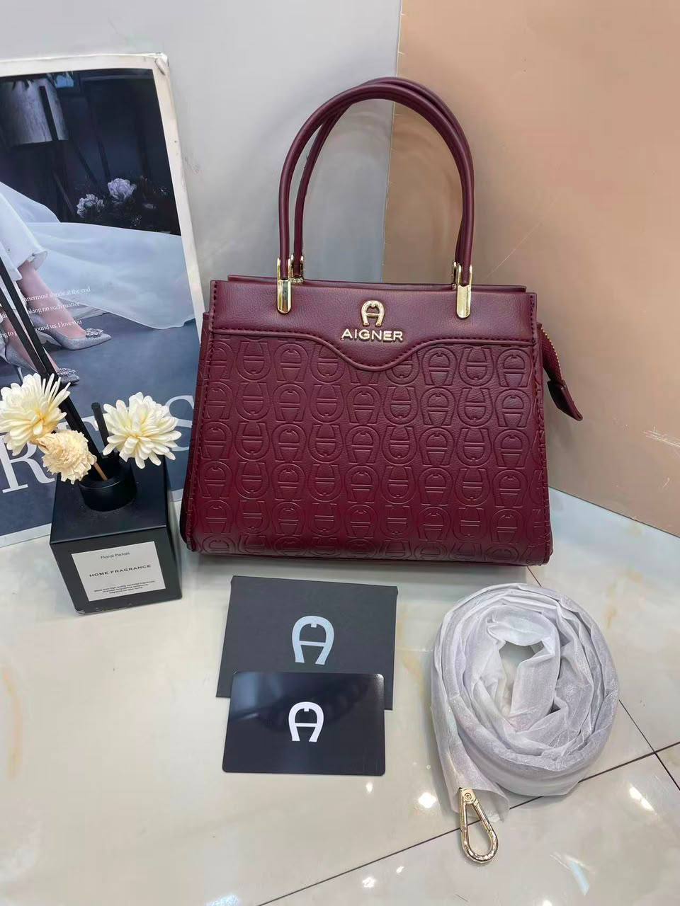Aigner

110 dhs🇦🇪🇦🇪

Zain143
♥️♥️♥️