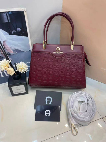 Aigner

110 dhs🇦🇪🇦🇪

Zain143
♥️♥️♥️