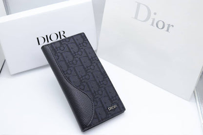 Dior New 
Long Wallet 
Good Quality
70 dhs✅

Zain33
♥️♥️♥️