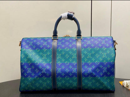 Louis vuitton💕💕✨
Duffel bag Super master quality 🔥🔥
Available ✨💕💕
With full packing 📦🎀
For Price 👇 WTSP Text Zain 0568585901

Zain252
♥️♥️♥️