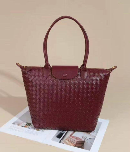 BOTTEGA 
COPY ONE 
130 dhs🇦🇪🇦🇪

Zain295
♥️♥️♥️