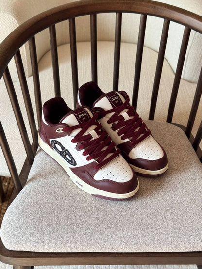 B57 Dribble Low-Top Sneaker

AAA quality

size:40 to 46
500 dhs🇦🇪🇦🇪

Zain185
♥️♥️♥️