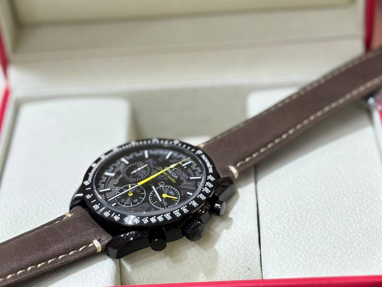 OMEGA LADY 
_male money*_

350 dhs🪙💚
____WITH BOX ______❒
🎁🎁🎁

Zain108
♥️♥️♥️