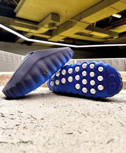 Nike Mind 001 Slide
Blackened Blue Game Royal，
Size 36-47 ，
230 dhs✅

Zain18
♥️♥️♥️