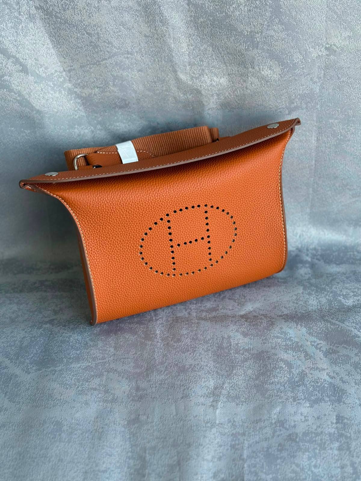 HERMES
*Videpoches* Messenger
*Super Master Quality*
*21CM*
750 dhs🇦🇪🇦🇪

Zain179
♥️♥️♥️