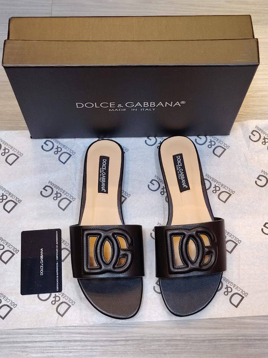 D&G
New coming
Size 36 To 41
90 dhs❣️

Zain120
♥️♥️♥️