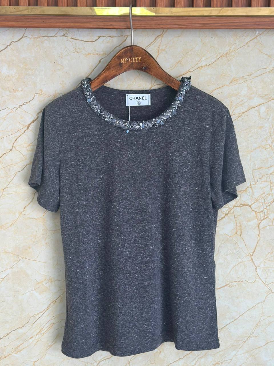 CHANEL
Women’s Tshirt
Master Quality 
SML
320 dhs🇦🇪🇦🇪

Zain276
♥️♥️♥️