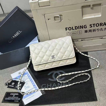 Chanel
withbox 
95 dhs🇦🇪🇦🇪

Zain143
♥️♥️♥️