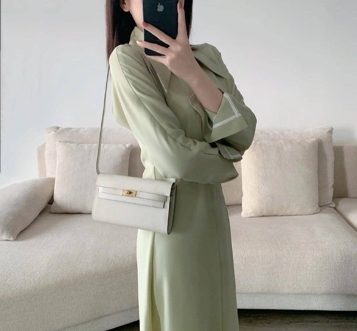 Hermes Kelly to go
Size: 20 * 11 * 3 cm
80 dhs🪙💚

with box🎁

Zain115
♥️♥️♥️