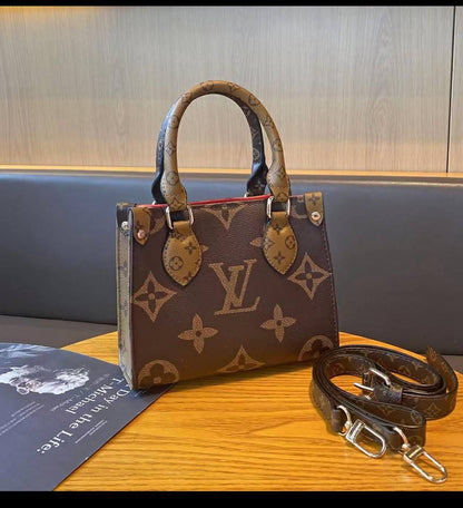 LV
Small Size
95 dhs✅

Zain200
♥️♥️♥️