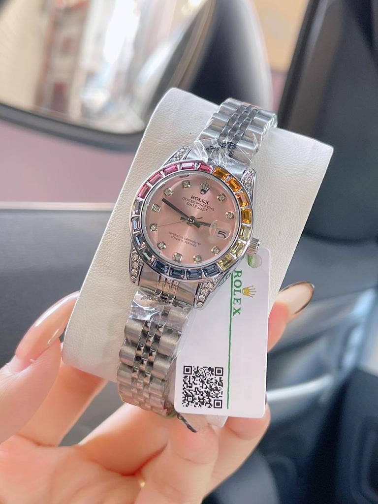 Rolex

With Rolex Box 
🎁🎁🎁

110 dhs💓

Zain40
♥️♥️♥️