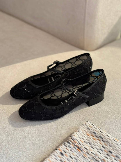 GUCCI

QUALITY: SUPER MASTER 💥😍

SIZE:36 TO 42🥰

450 dhs🇦🇪🇦🇪

Zain319
♥️♥️♥️