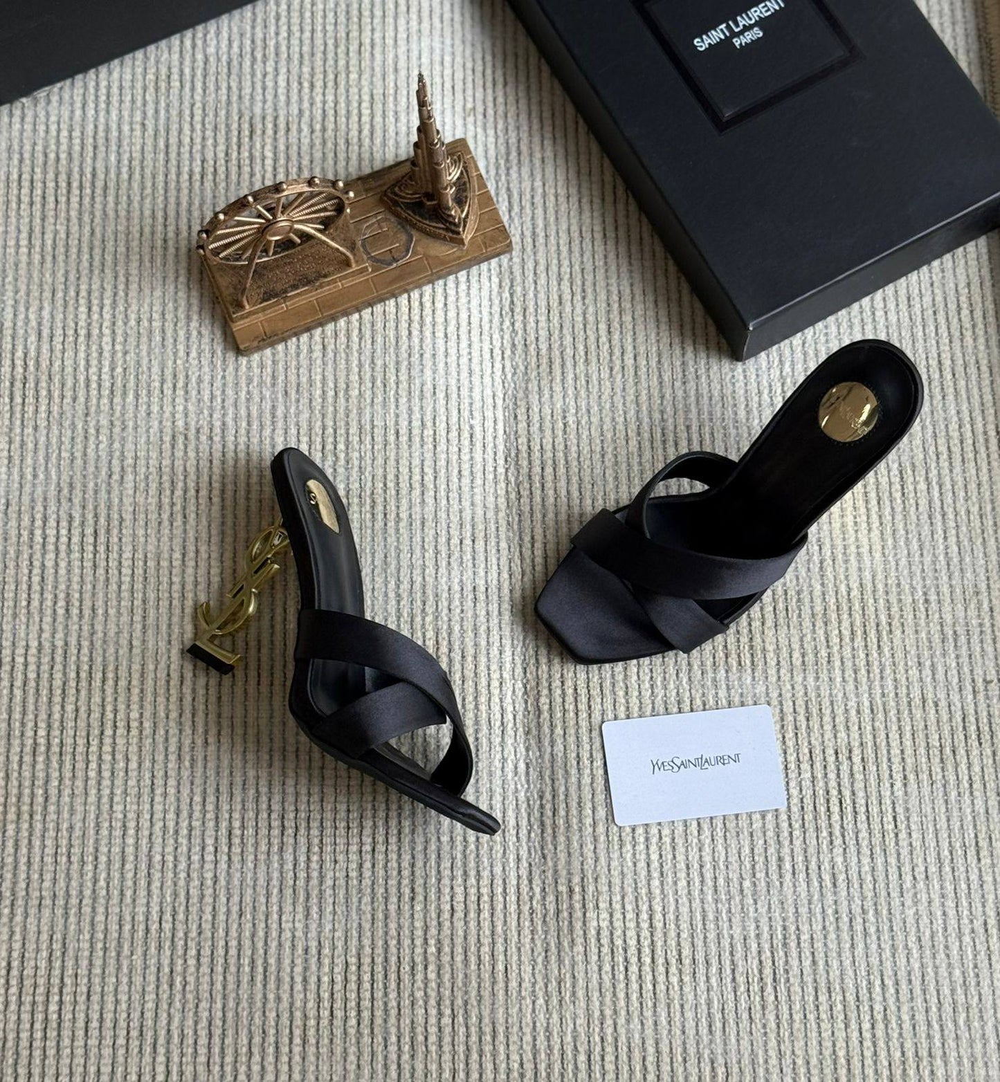 New. Ysl heel 

  Size  .  36.  to 41

115 dhs❣️

Zain80
♥️♥️♥️