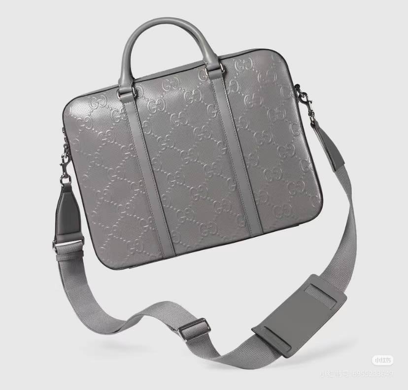 LV Master Bags 
New Stock
For Price 👇 WTSP Text Zain 0568585901

Zain10
♥️♥️♥️