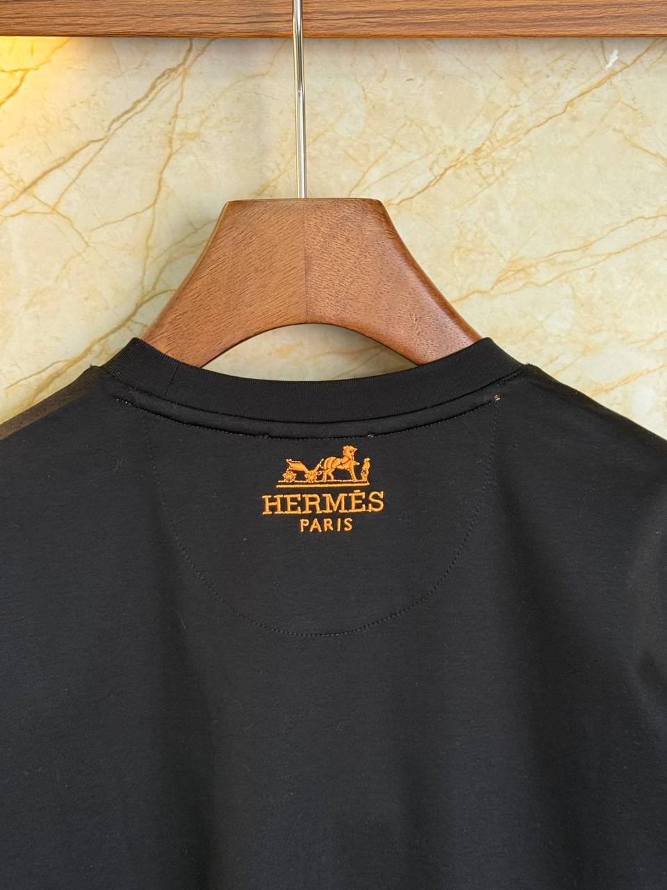 HERMES
Men’s Tshirt 
Master Quality 
SMLXLXXL 
300 dhs💓

Zain276
♥️♥️♥️