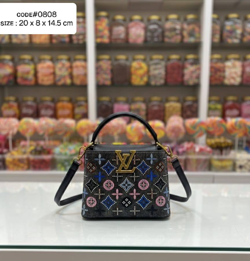 LV
ᴄᴀᴘᴜᴄᴄɪɴᴇ ᴅᴇɴɪᴍ ᴄᴏʟᴏʀғᴜʟ
ᴇᴍʙʀᴏɪᴅᴇᴅ ᴍᴏɴᴏɢʀᴀᴍ
ᴅᴇɴɪᴍ & ʟᴇᴀᴛʜᴇʀ ᴍᴀᴛᴇʀɪᴀʟ
ɢᴏʟᴅ ʜᴀʀᴅᴡᴀʀᴇ
sɪᴢᴇ : 20 cm
ᴡɪᴛʜ BOX

75 dhs🪙🌹

Zain31
🌺🌺🌺