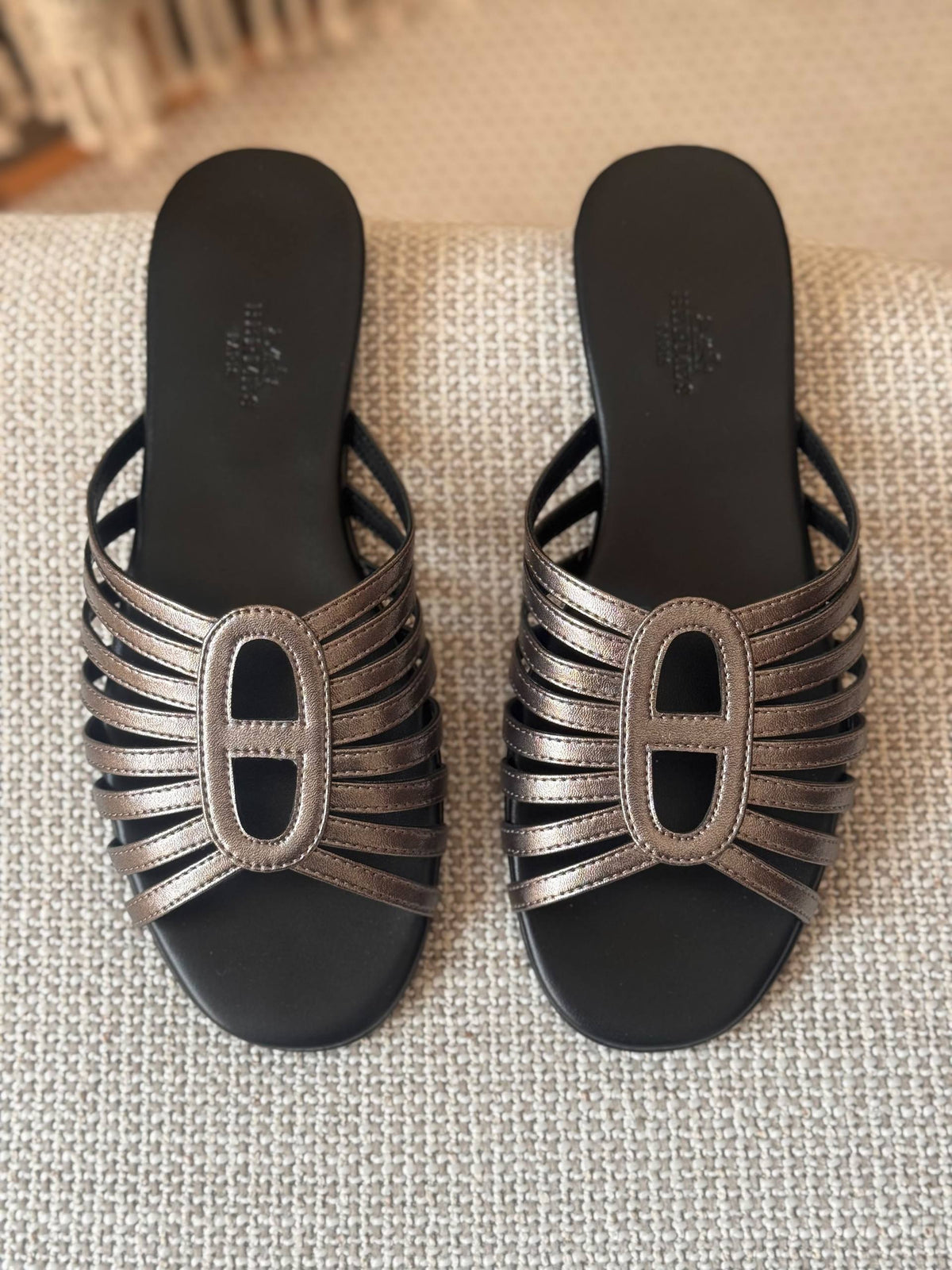 HERMES

new Collection
36–41
Premium Quality
Super Master


430 dhs🇦🇪🇦🇪

Zain198
♥️♥️♥️