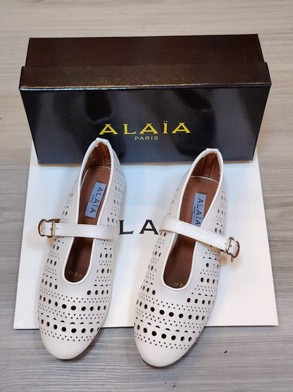ALAIA  
New Arrived 
Size 36 To 41
100 dhs🪙🌨️

Zain137
♥️♥️♥️
