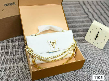 LV
COPY ONE RESTOCK 

WITH BOX 
🎁🎁🎁

155 dhs🪙🖤

SIZE: 23cm

Zain39
♥️♥️♥️